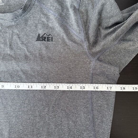 REI Shirt Women S Gray Long Sleeve Pullover Stretch Lightweight Outdoor Hiking - Picture 8 of 9